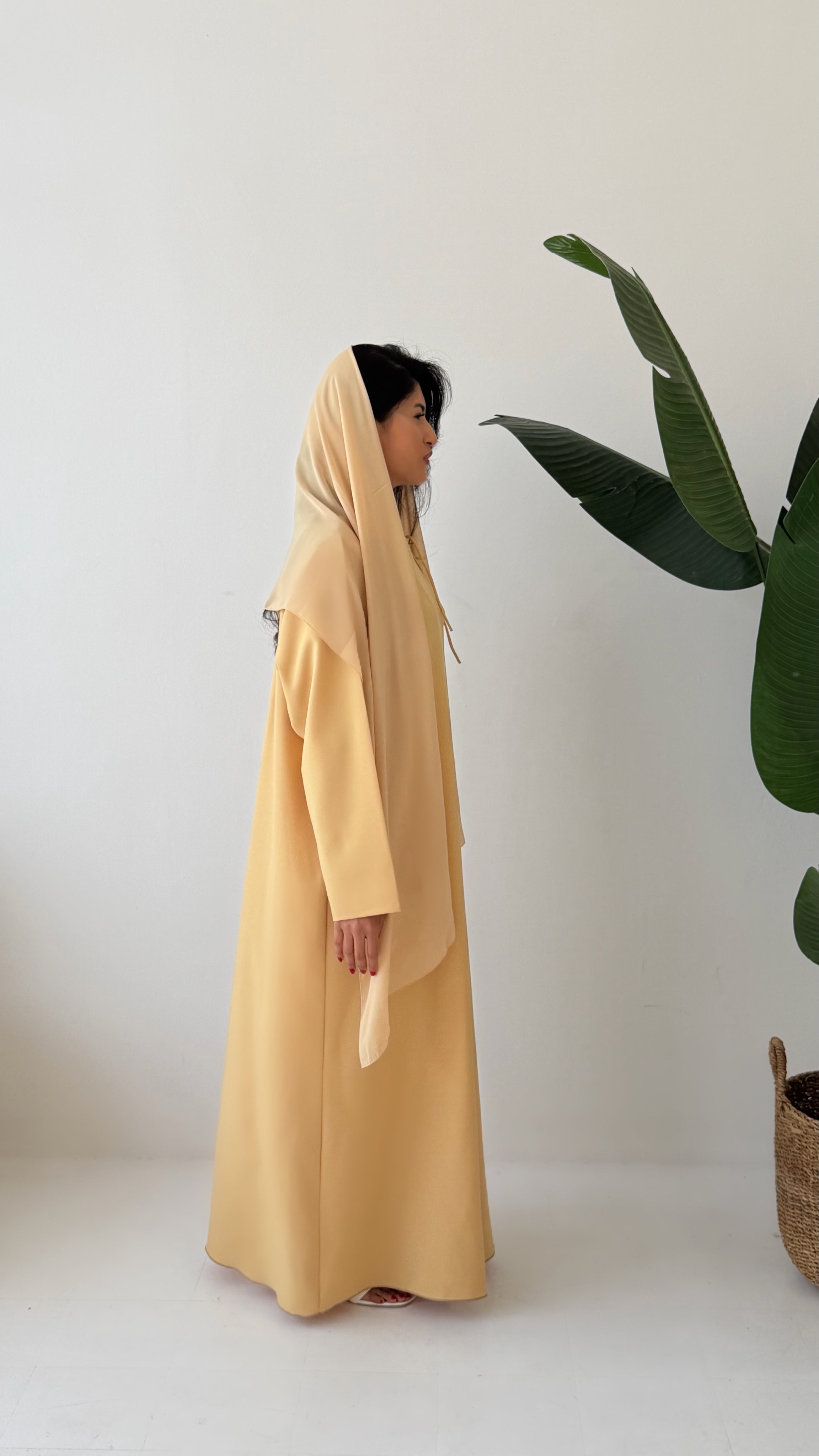 Serenity Bow Abaya - Slim Fit