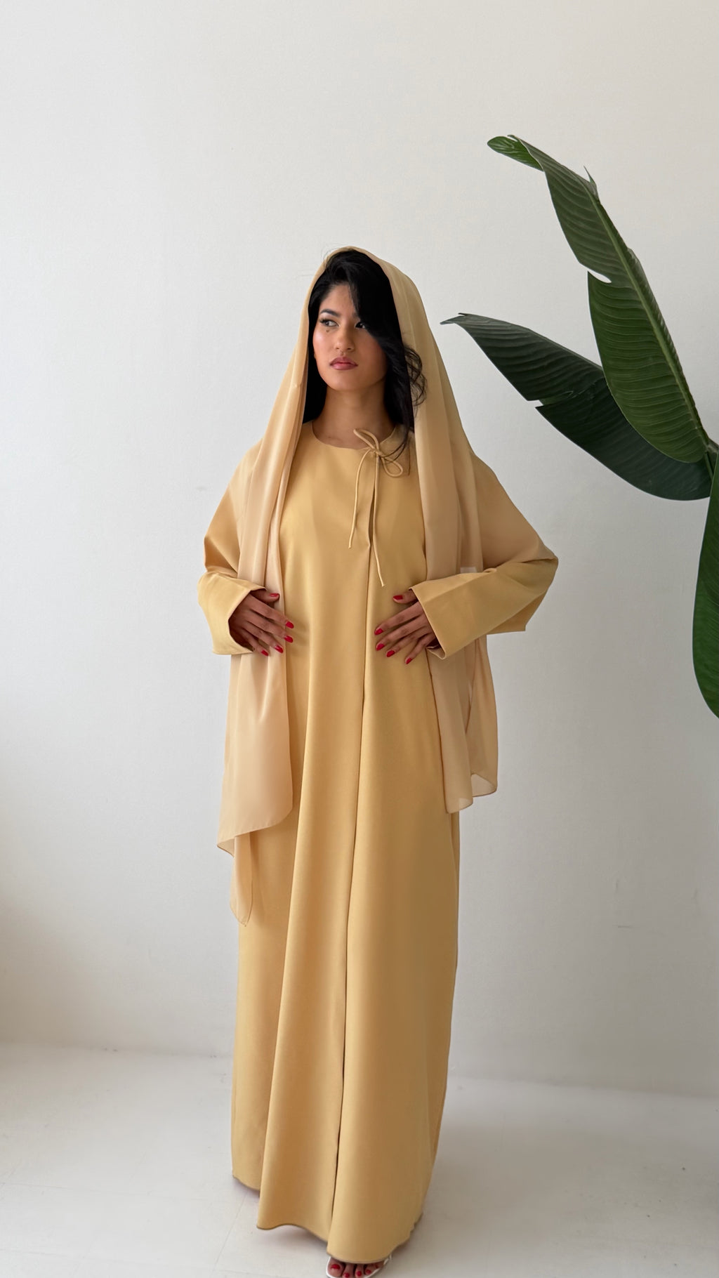 Serenity Bow Abaya - Slim Fit