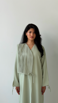 Pleated Abaya - Slim Fit